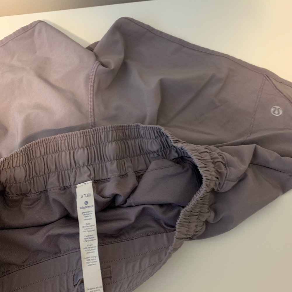 Lululemon HOTTY HOT SHORT II *LONG 4" - Picture 4 of 5